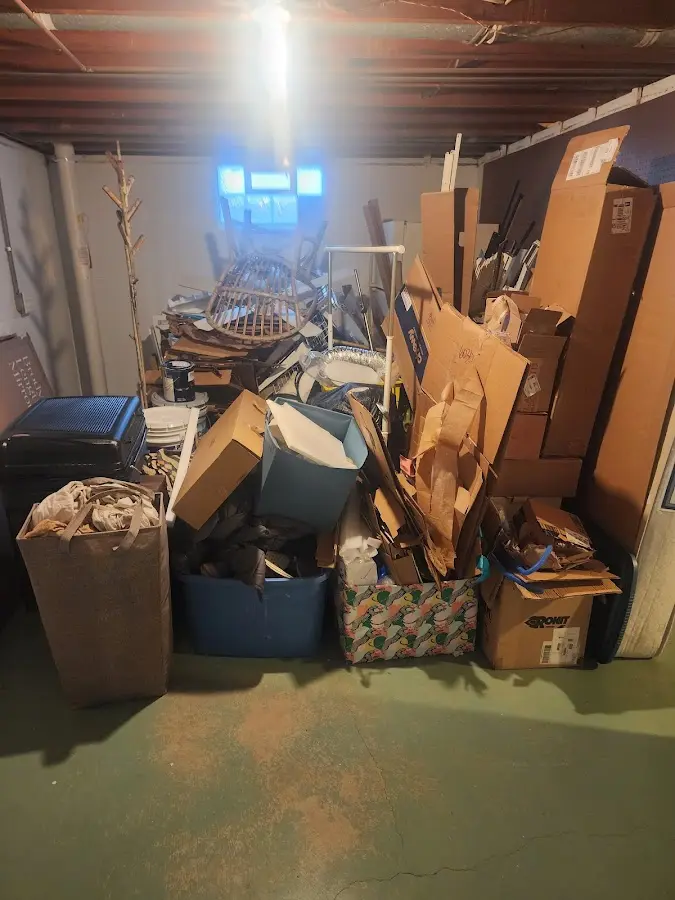 Roll-off dumpster container at job site for 2 Yard Dumpster Rental in Lynnwood